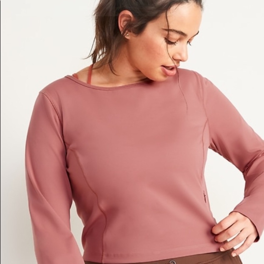 Old Navy Long Sleeved Performance Top